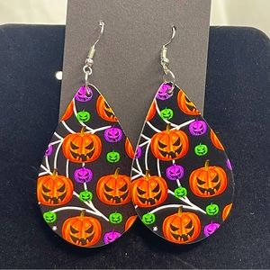 NWOT Bright pumpkin wood teardrop earrings